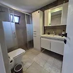 Apartamento Havuzlu Bahçeli Müstakil *
