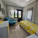 Apartamento Havuzlu Bahçeli Müstakil Side