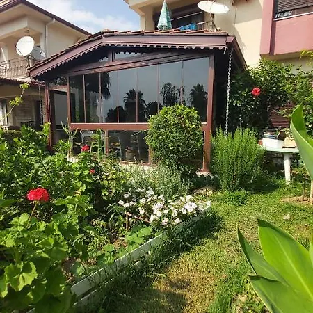 Apartmán Havuzlu Bahceli Muestakil