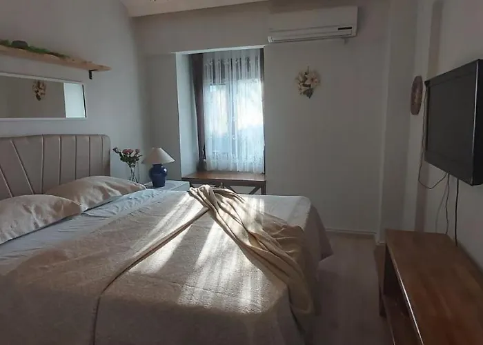 Apartment Havuzlu Bahceli Muestakil Side