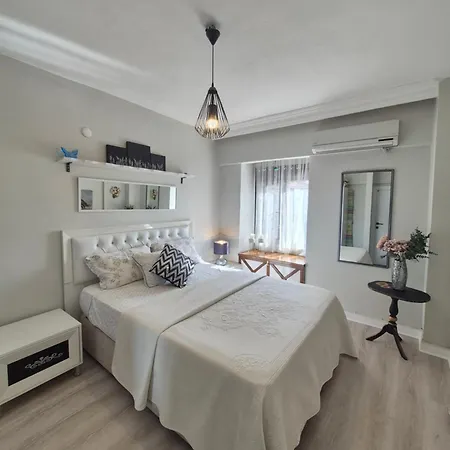 Havuzlu Bahceli Muestakil Appartement